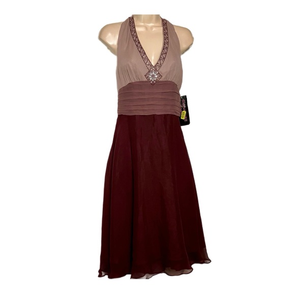 🇺🇸 NWT Signature by Robbie Bee Tri-Color Purple Sundress with Halter Neckline - Picture 1 of 9